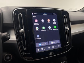 Vehicle image VOLVO XC40 2.0 B4 MH Plus Dark