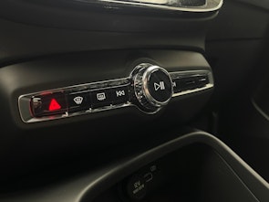 Vehicle image VOLVO XC40 2.0 B4 MH Plus Dark