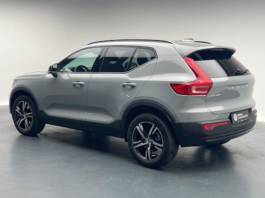 VOLVO XC40 2.0 B4 MH Plus Dark 3