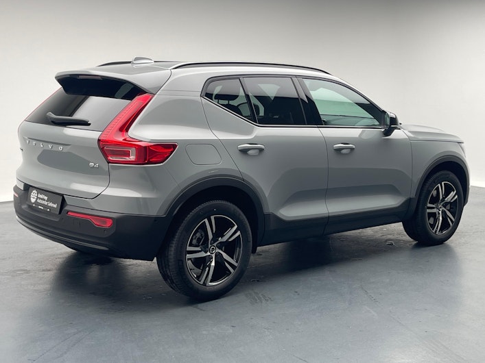 Vehicle image VOLVO XC40