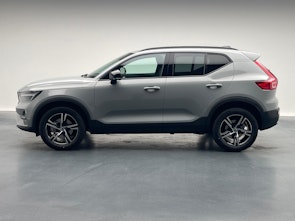 Vehicle image VOLVO XC40 2.0 B4 MH Plus Dark