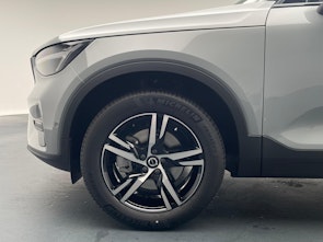 Vehicle image VOLVO XC40 2.0 B4 MH Plus Dark