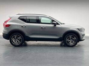 Vehicle image VOLVO XC40 2.0 B4 MH Plus Dark