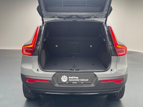 Vehicle image VOLVO XC40 2.0 B4 MH Plus Dark