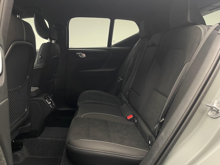 Vehicle image VOLVO XC40