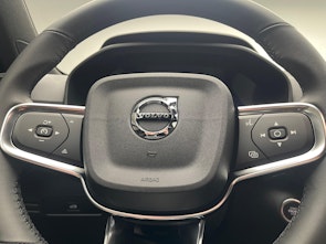 Vehicle image VOLVO XC40 2.0 B4 MH Plus Dark