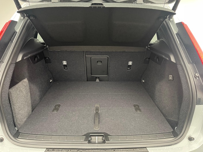 Vehicle image VOLVO XC40