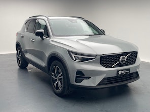 Vehicle image VOLVO XC40 2.0 B4 MH Plus Dark