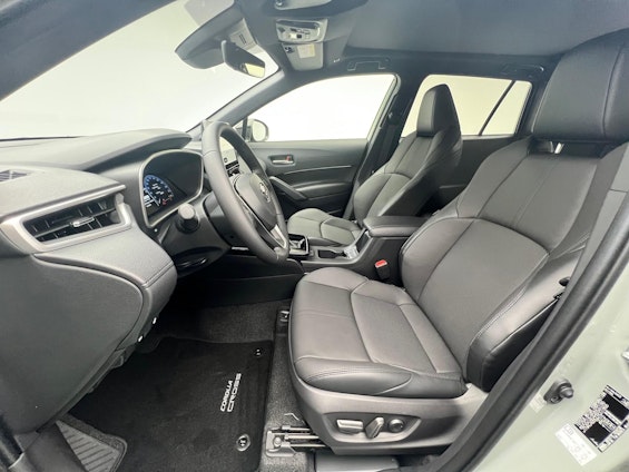 Vehicle image 8 Vehicle image 8