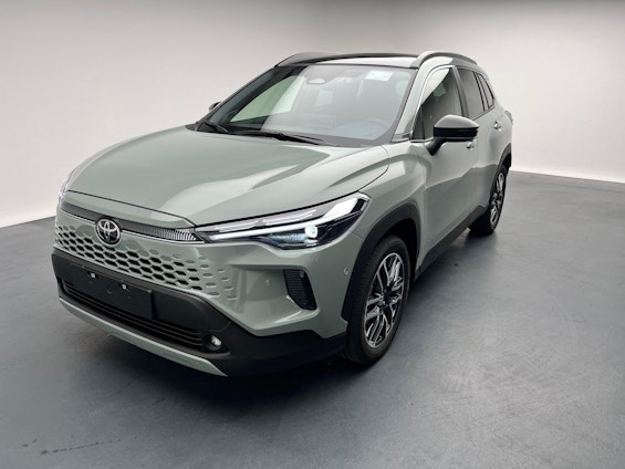 First vehicle image First vehicle image