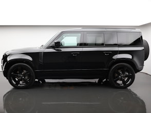 Vehicle image LAND ROVER Defender 110 3.0 D I6 300 X-Dynamic HSE