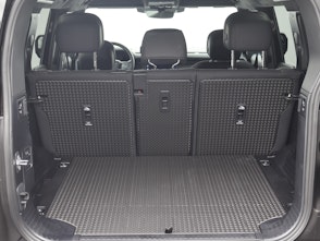 Vehicle image LAND ROVER Defender 110 3.0 D I6 300 X-Dynamic HSE