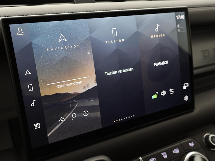 Vehicle image LAND ROVER DEFENDER