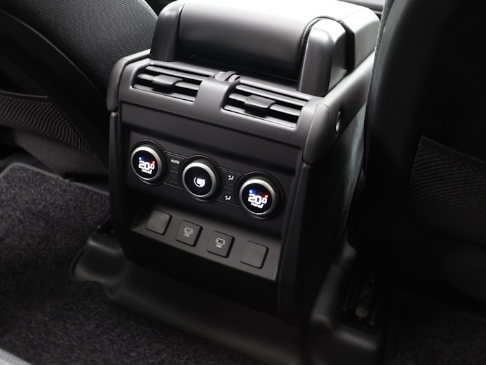 Vehicle image LAND ROVER DEFENDER