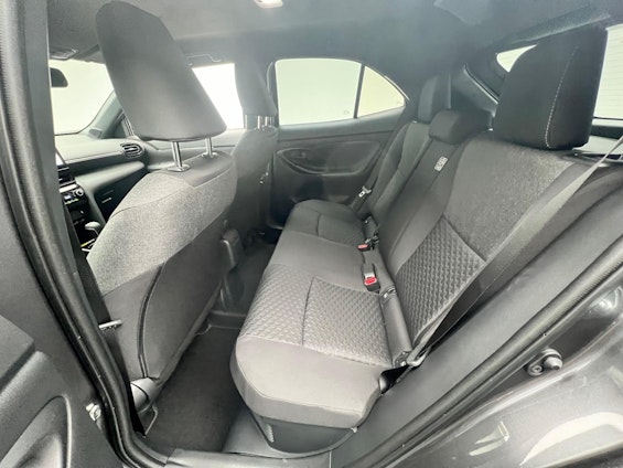 Vehicle image 7