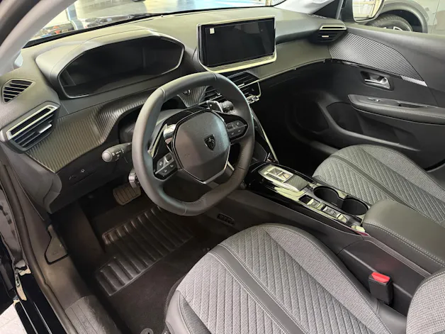 Peugeot 208 1.2 Hybrid Allure Premium