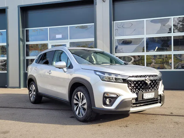 Suzuki S-Cross 1.5 Compact Top Hybrid 4x4