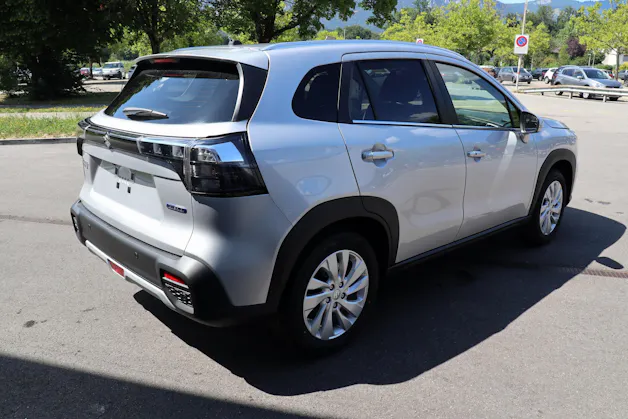 Suzuki S-Cross 1.4 T Compact+ Hybrid 4x4