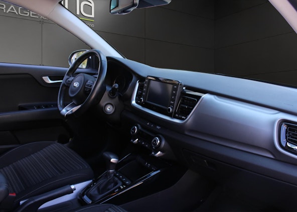 Vehicle image 8 Vehicle image 8