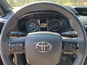 Toyota Hilux Double Cab.-Pick-up 2.8 D-4D 204 Invincible MHEV