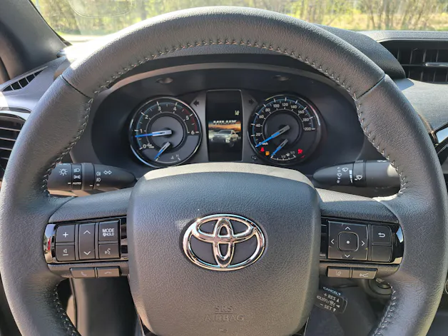 Toyota Hilux Double Cab.-Pick-up 2.8 D-4D 204 Invincible MHEV