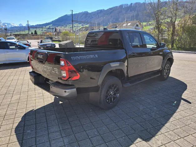 Toyota Hilux Double Cab.-Pick-up 2.8 D-4D 204 Invincible MHEV
