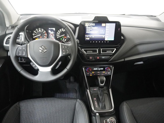 Vehicle image 8