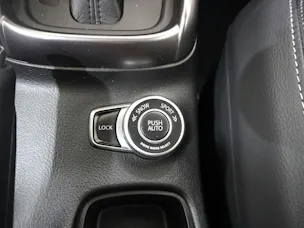 Suzuki S-Cross 1.5 Compact Top Hybrid 4x4