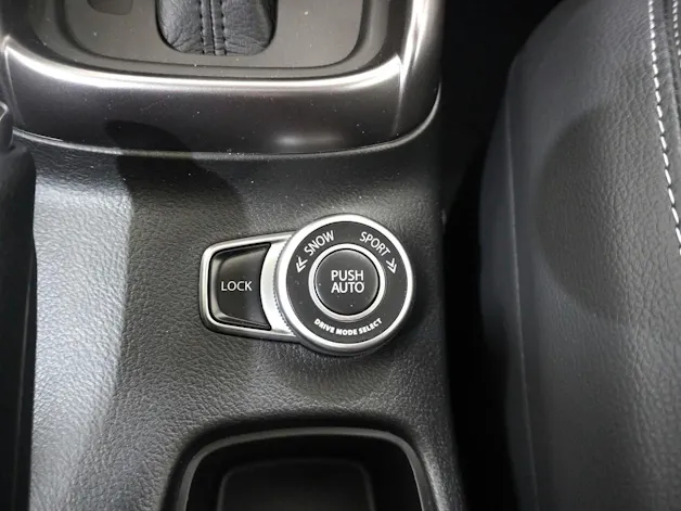 Suzuki S-Cross 1.5 Compact Top Hybrid 4x4