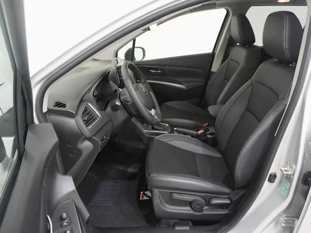 Suzuki S-Cross 1.5 Compact Top Hybrid 4x4