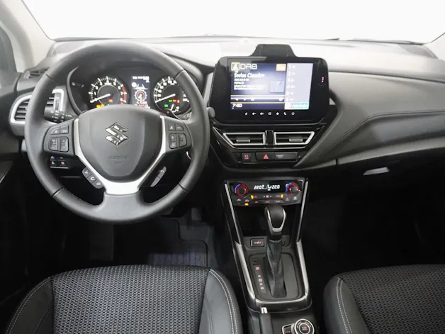 Suzuki S-Cross 1.5 Compact Top Hybrid 4x4