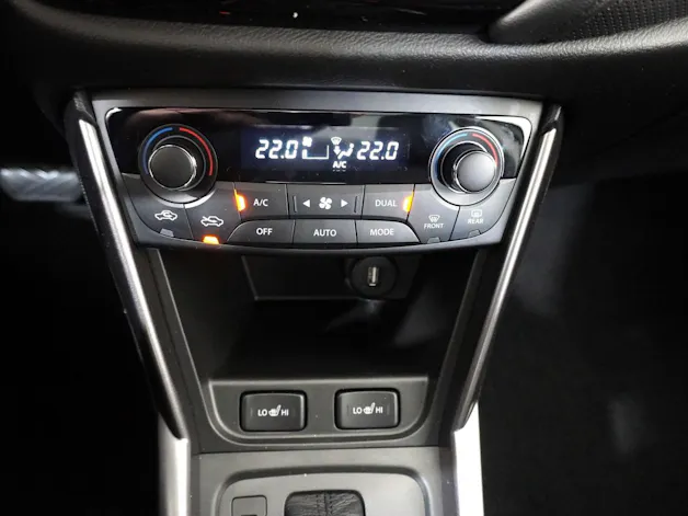 Suzuki S-Cross 1.5 Compact Top Hybrid 4x4