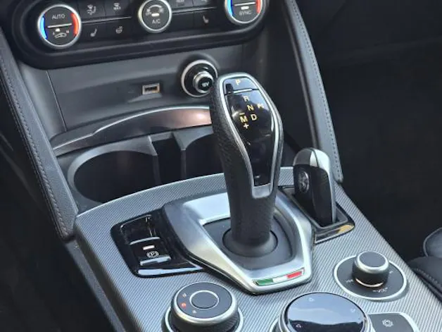 Alfa Romeo Stelvio 2.0 Veloce Q4