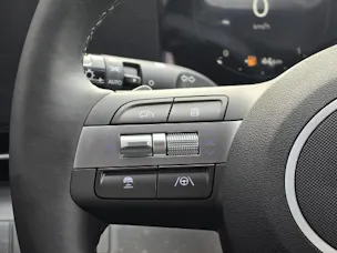 Hyundai Kona 1.6 HEV Amplia