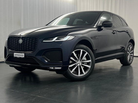 First vehicle image