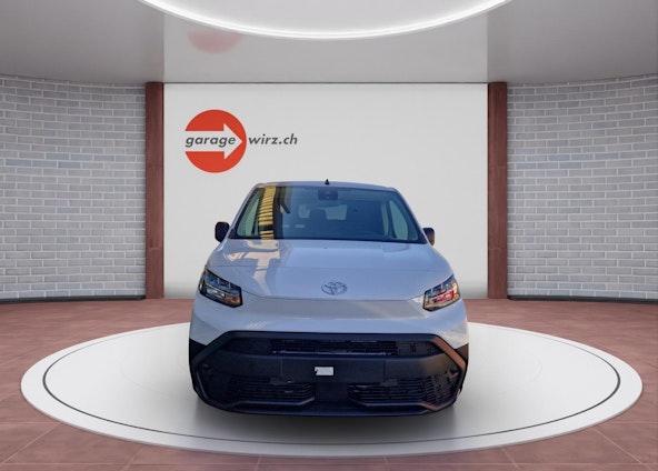 Vehicle image 5 Vehicle image 5