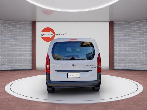 Vehicle image 3 Vehicle image 3