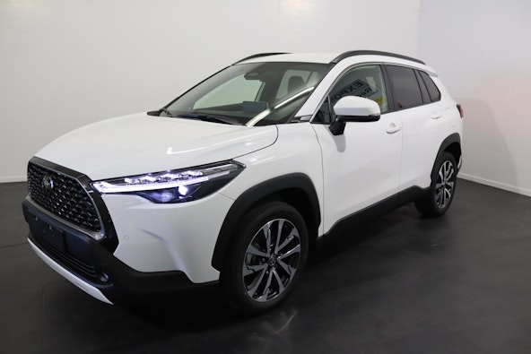 First vehicle image