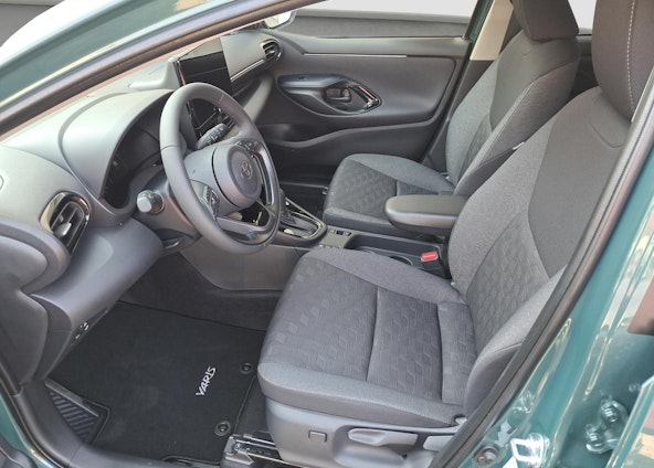 Vehicle image 10 Vehicle image 10