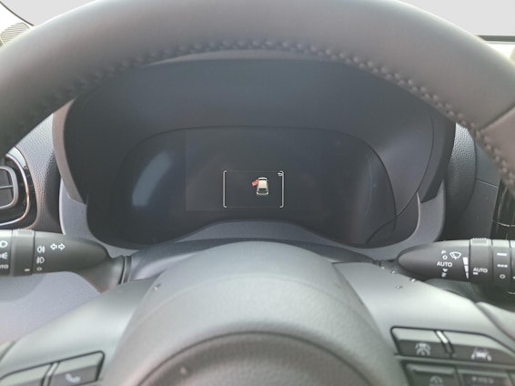 Vehicle image 15 Vehicle image 15