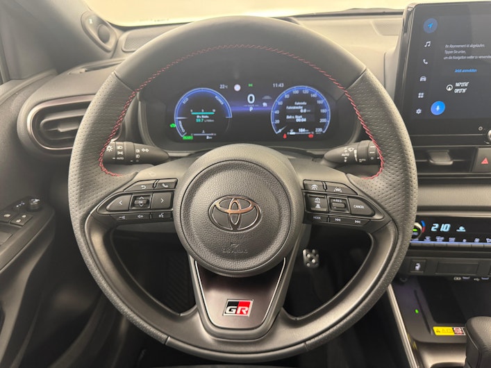 Vehicle image TOYOTA YARIS