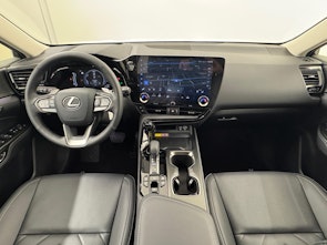 Vehicle image LEXUS NX 450h+ Comfort