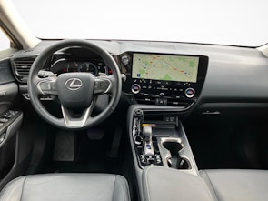 Fahrzeugbild LEXUS NX 450h+ Comfort