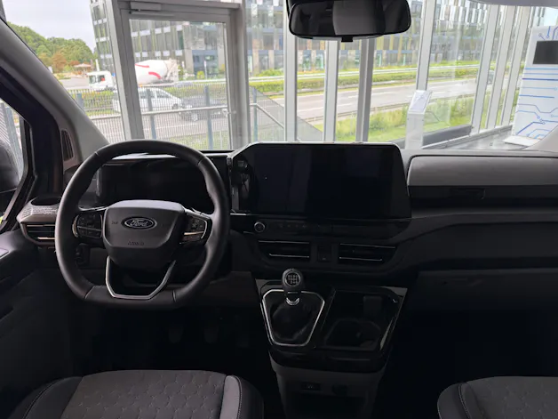 Ford Transit C Nugget 320 L1 2.0 EcoBlue 150 Titanium
