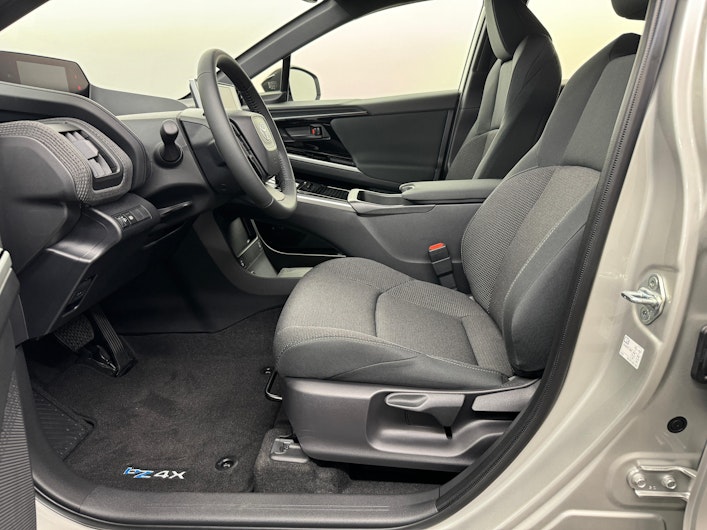 Vehicle image TOYOTA BZ4X