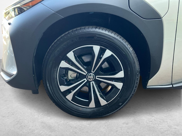 immagine del veicolo TOYOTA BZ4X