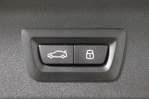 Vehicle image BMW X3 30e xDrive SAG