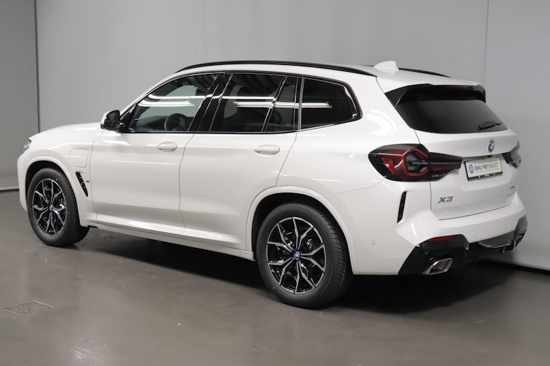 Vehicle image BMW X3