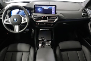Vehicle image BMW X3 30e xDrive SAG