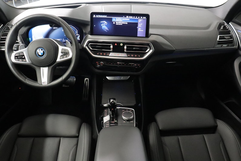 Vehicle image BMW X3